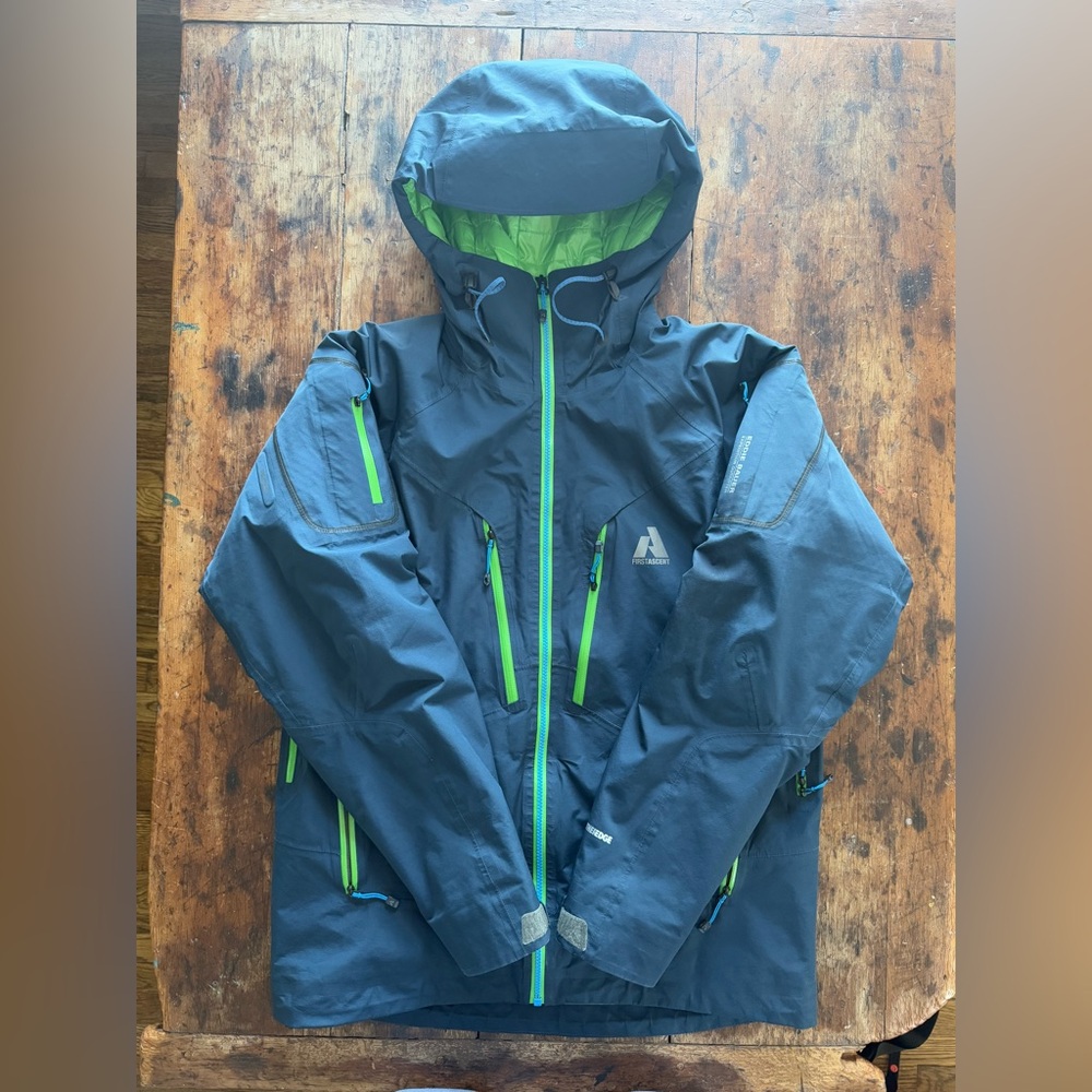 Eddie Bauer I First Ascent I Men’s Medium I Blue Ski Snowboard Coat